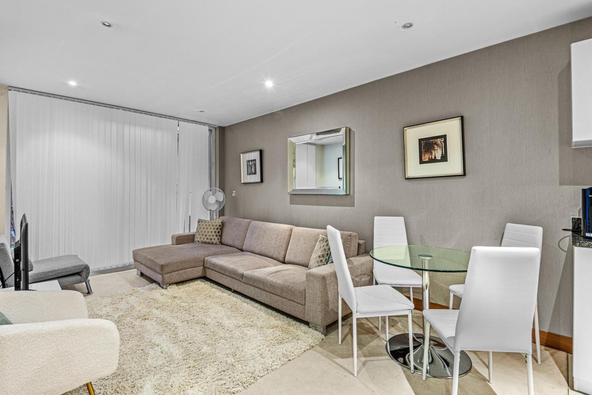 Londwell, Chelsea Living, Central Flat With Balcony Londen Buitenkant foto