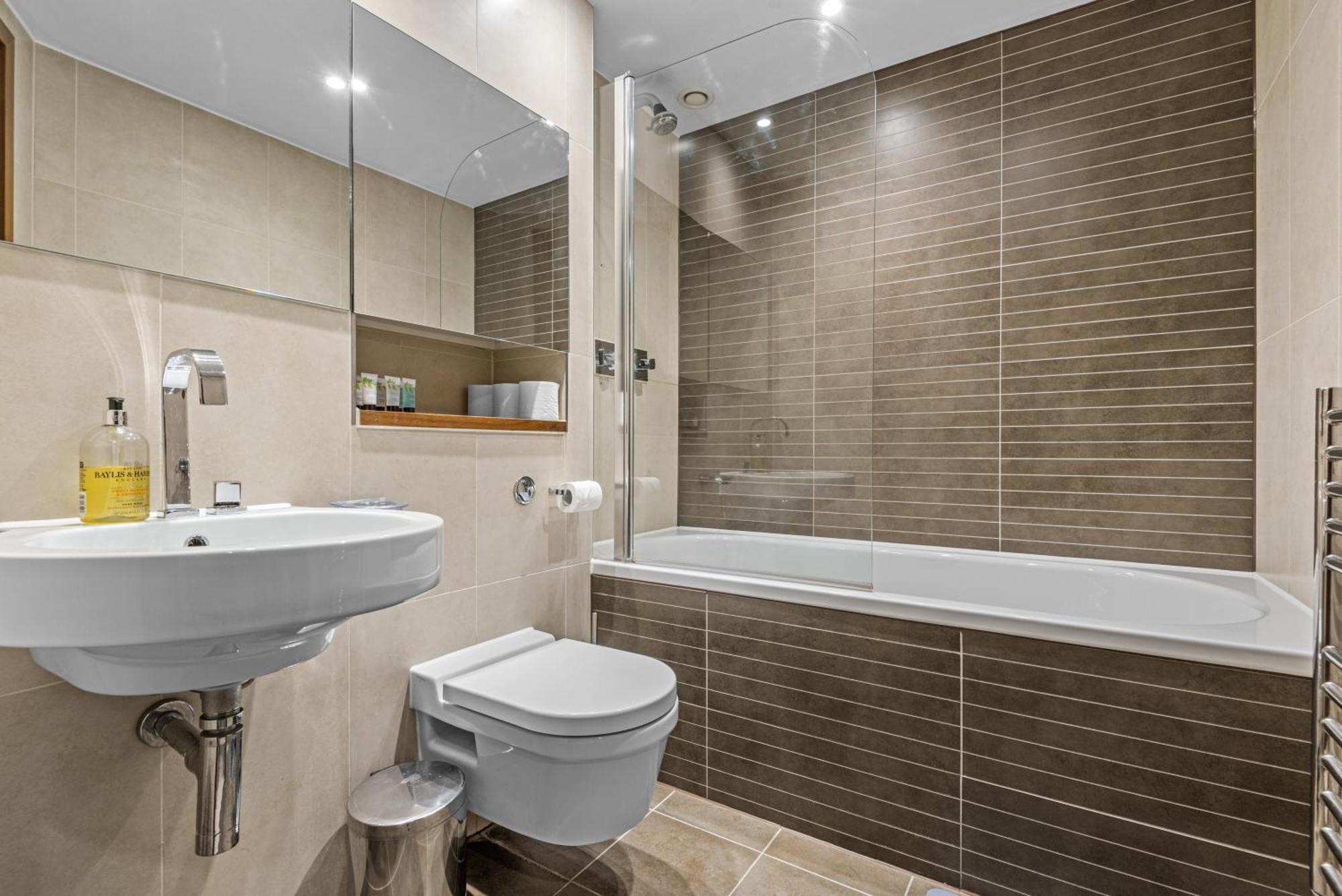 Londwell, Chelsea Living, Central Flat With Balcony Londen Buitenkant foto